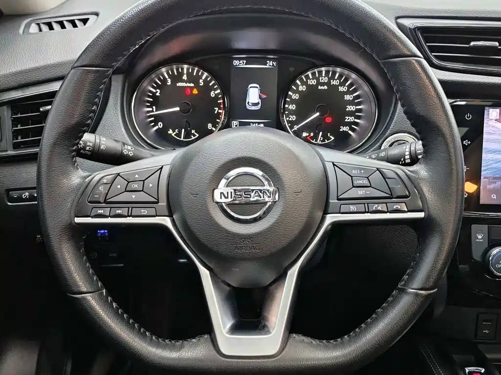 Nissan X-Trail фото 12