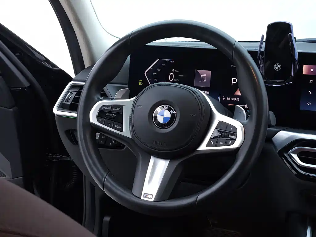BMW 3 Series фото 11