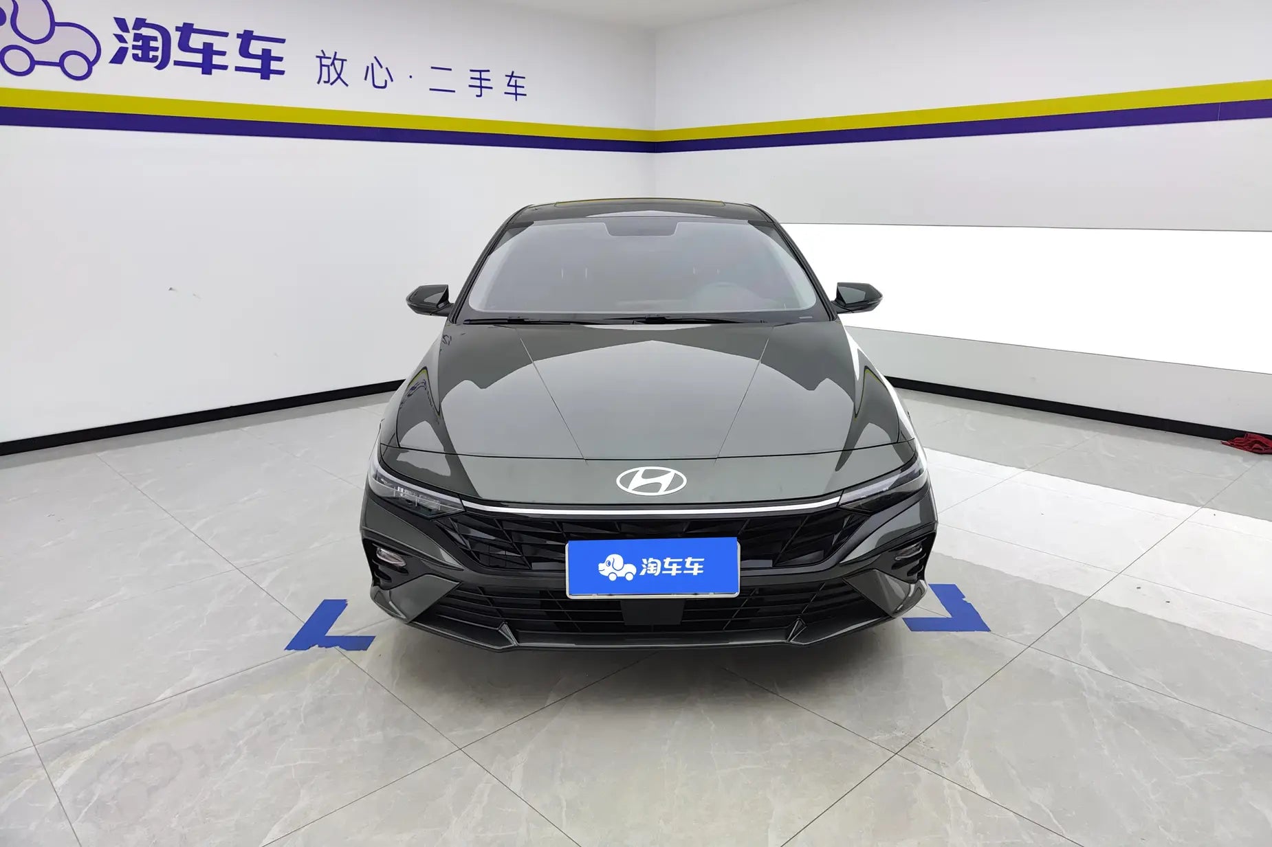 Hyundai Elantra 1.5L CVT фото 6