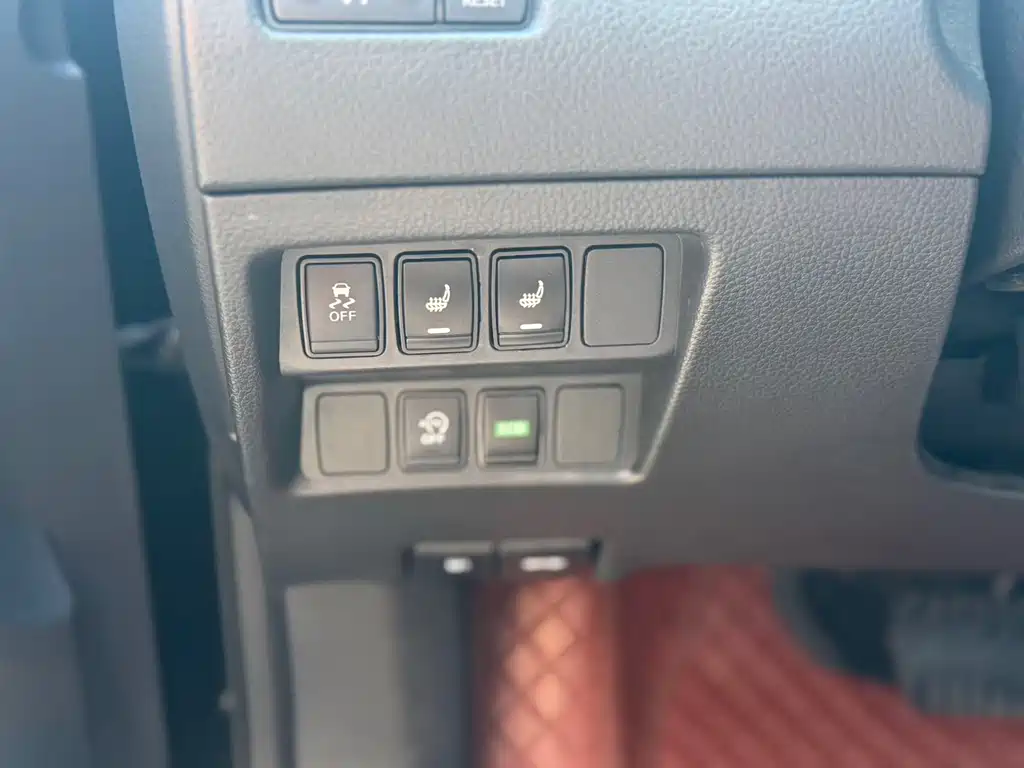 Nissan Qashqai фото 8
