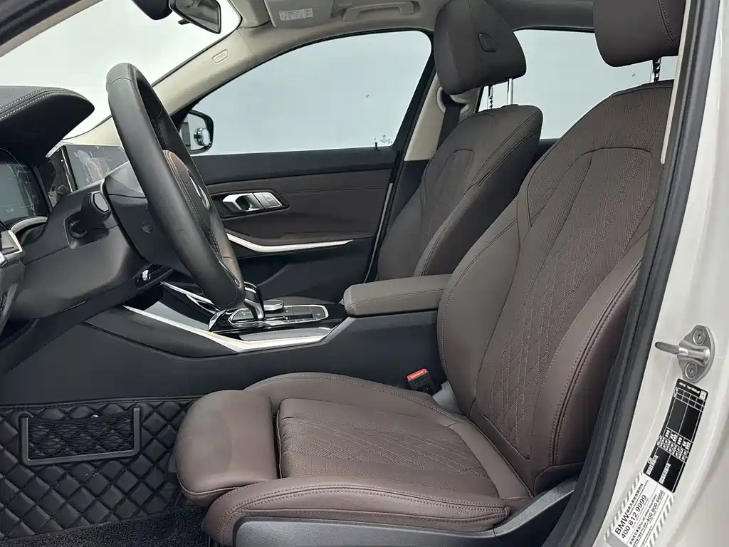 BMW 3 Series фото 8