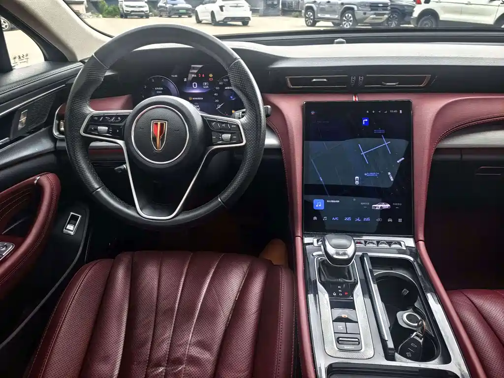 Hongqi H5 фото 10