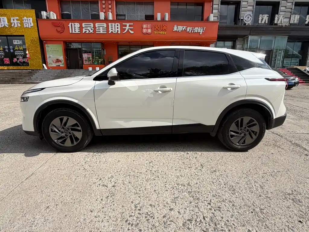 Nissan Qashqai фото 8