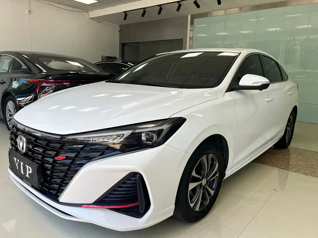 Changan Eado фото 2