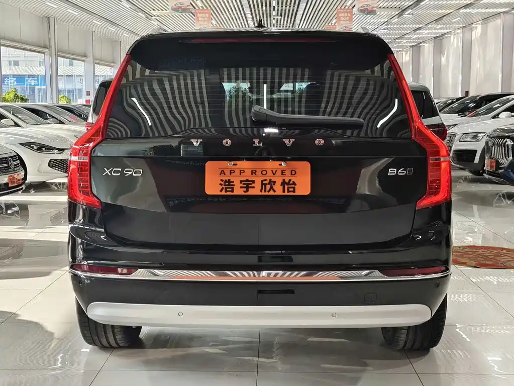 Volvo XC90 фото 5