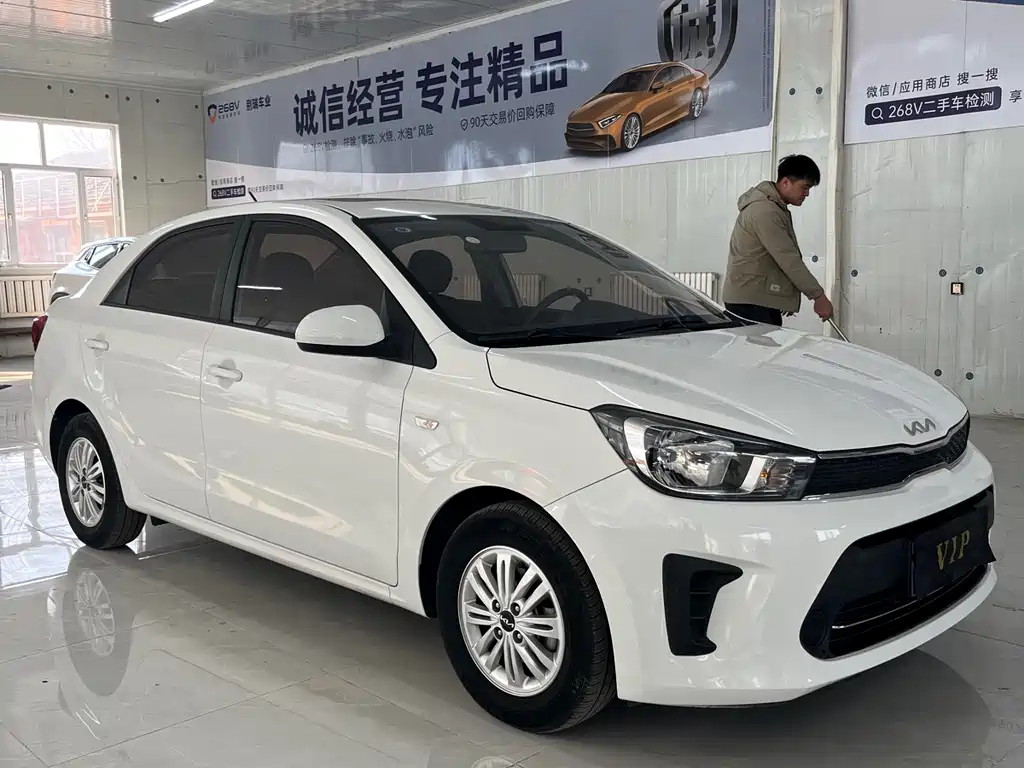 Kia Pegas фото 8