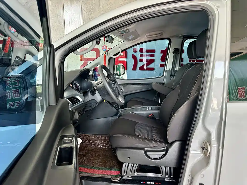 JAC Refine Refine M3 фото 5
