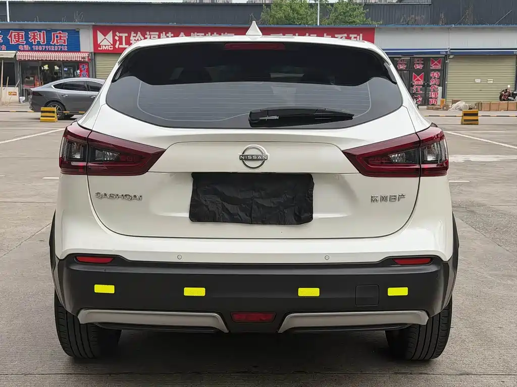 Nissan Qashqai фото 8