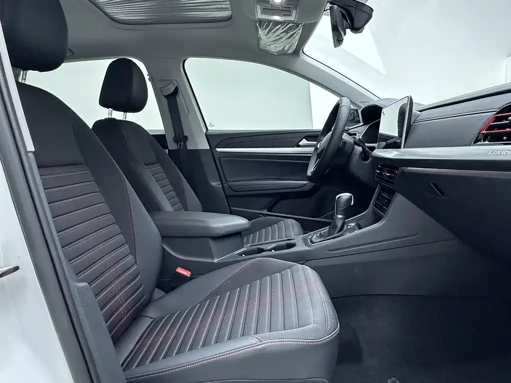 Volkswagen Lavida фото 8