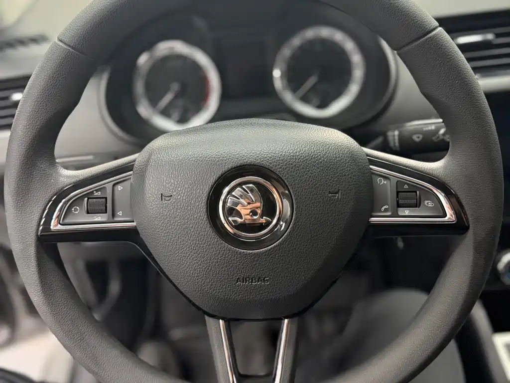 Skoda Octavia фото 12