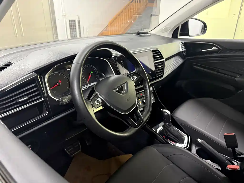 Jetta VS5 фото 10