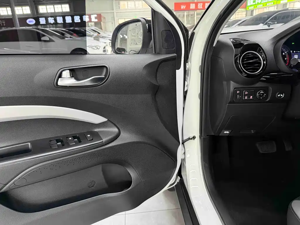 Kia KX1 фото 9