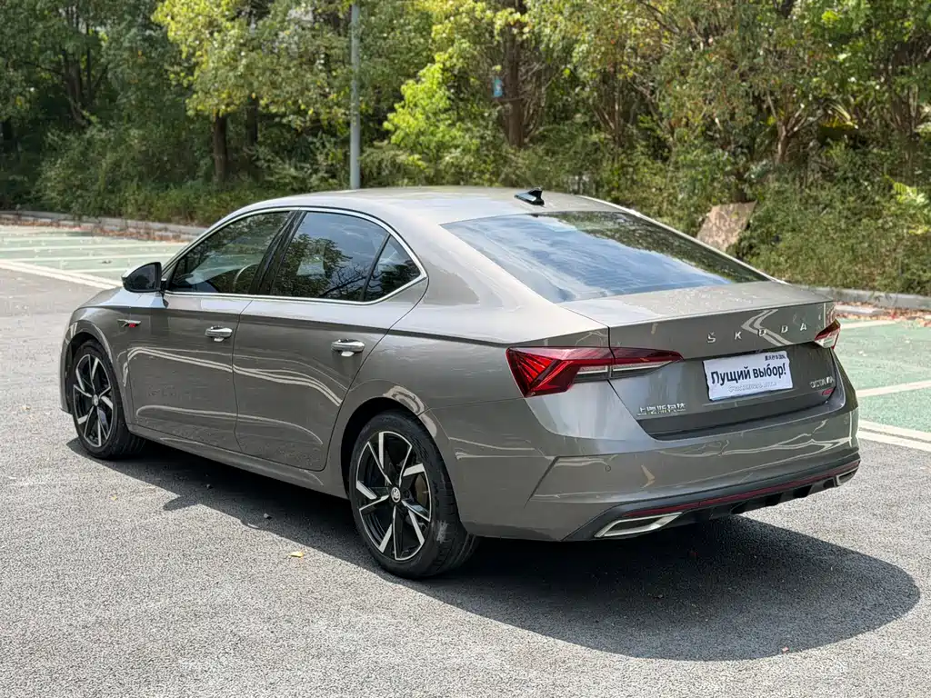 Skoda Octavia фото 7
