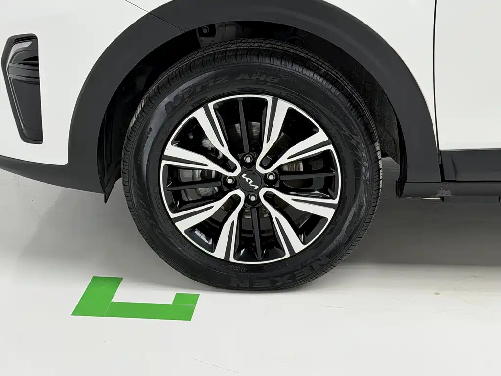 Kia KX1 фото 8