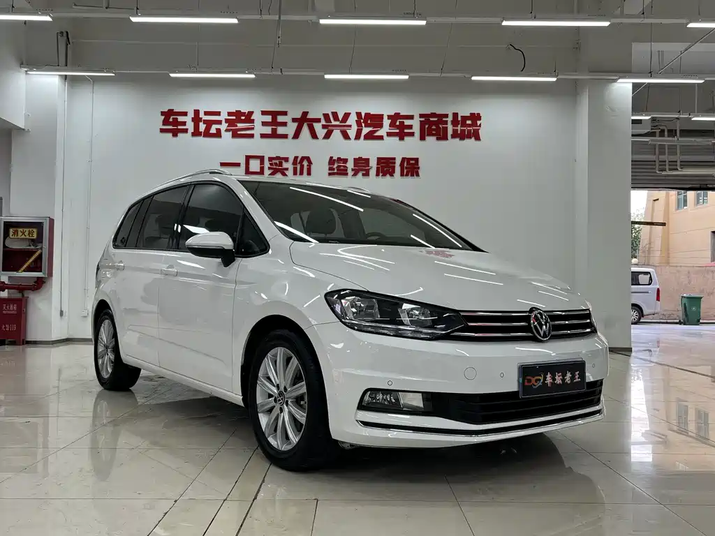 Volkswagen Touran фото 3