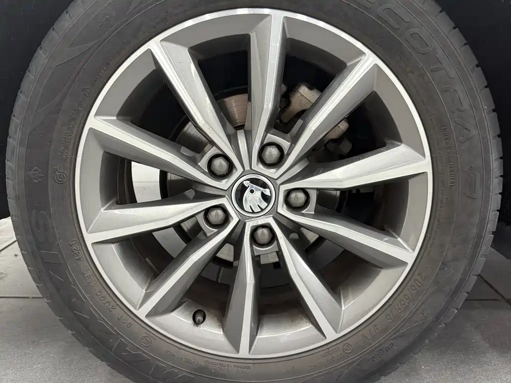Skoda Octavia фото 9