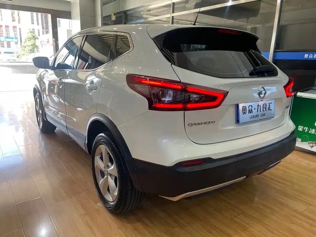 Nissan Qashqai фото 4