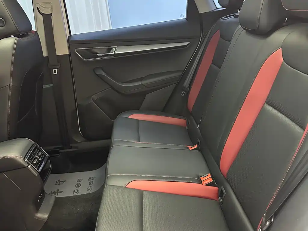 Skoda Karoq фото 9