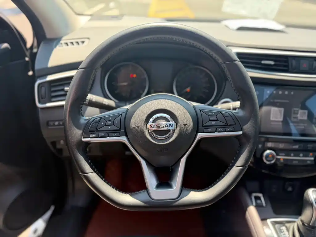 Nissan Qashqai фото 9