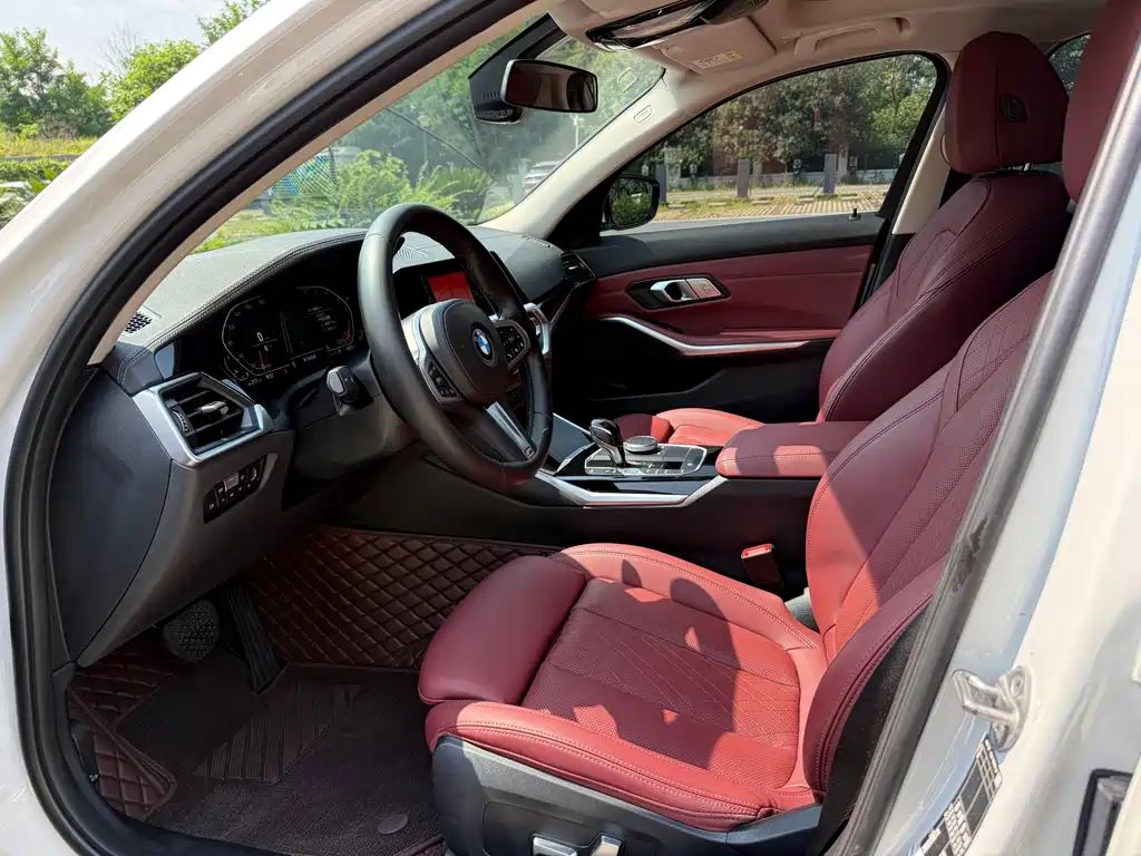 BMW 3 Series фото 4