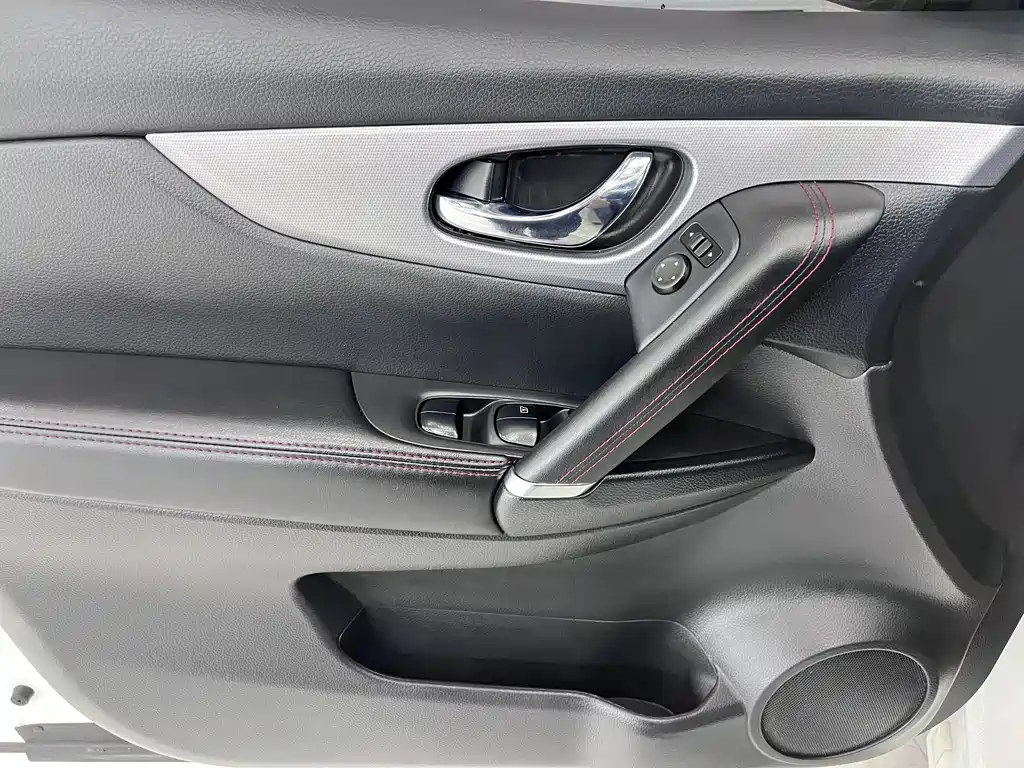Nissan Qashqai фото 8