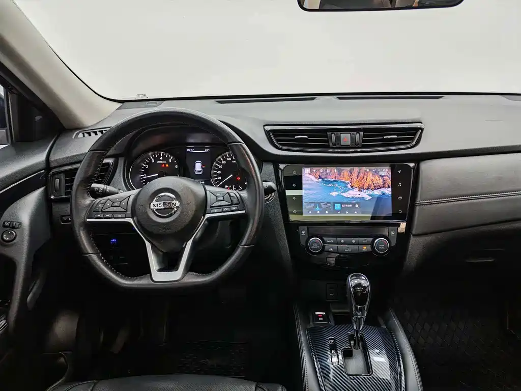 Nissan X-Trail фото 11