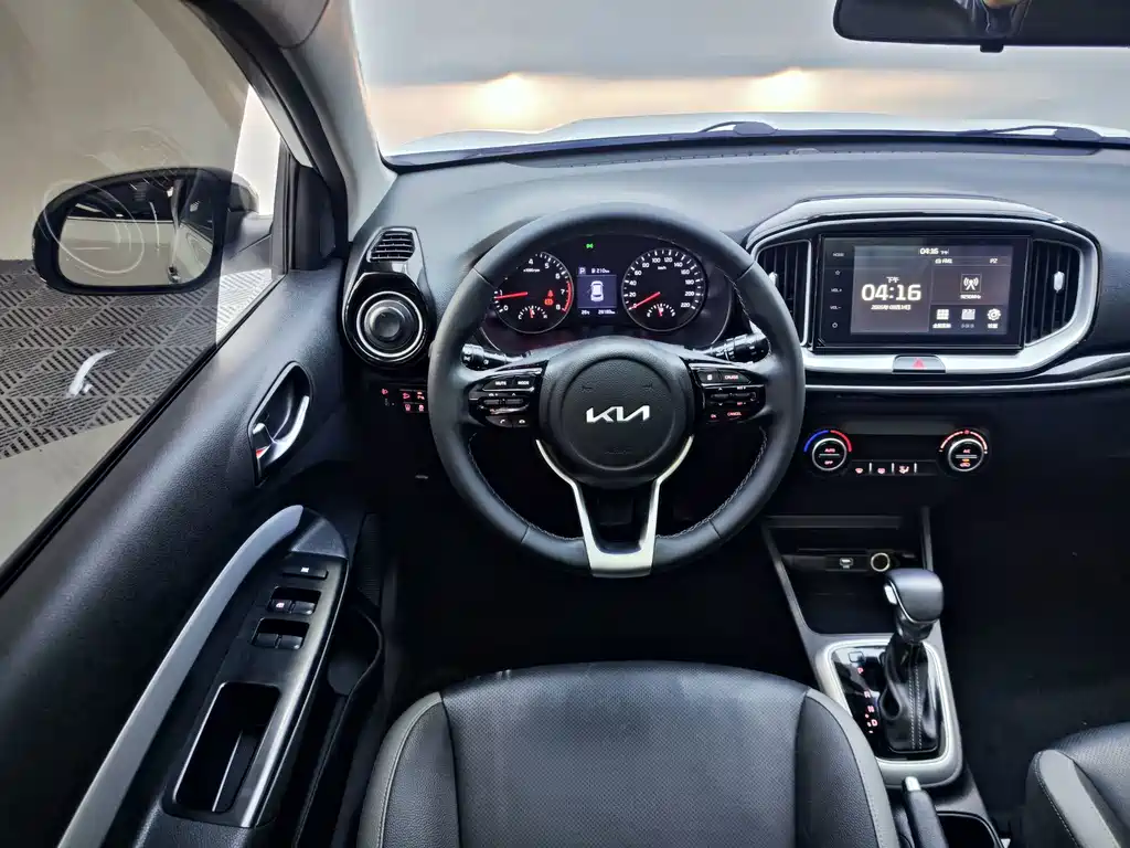 Kia KX1 фото 12