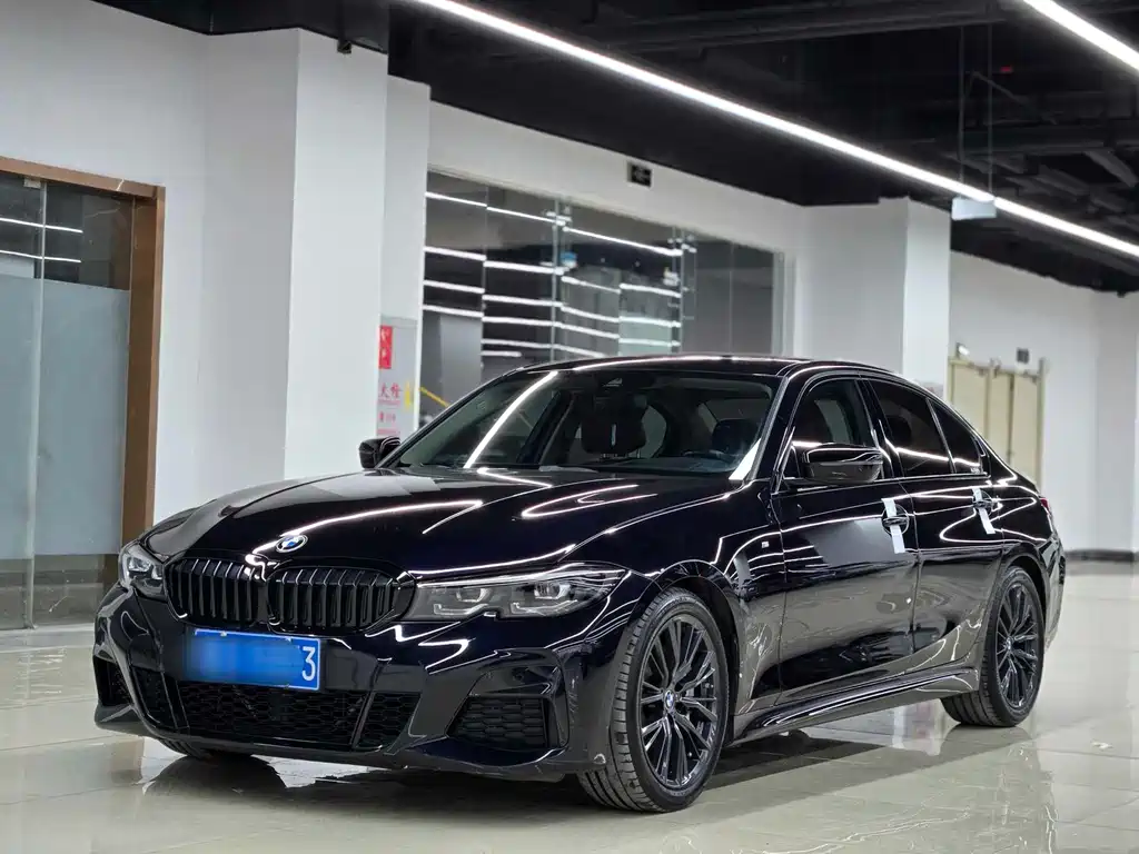 BMW 3 Series фото 2