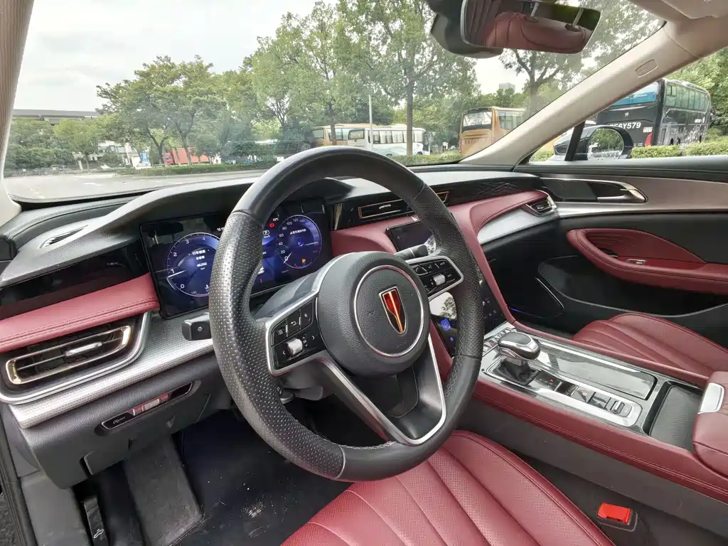 Hongqi H5 фото 8