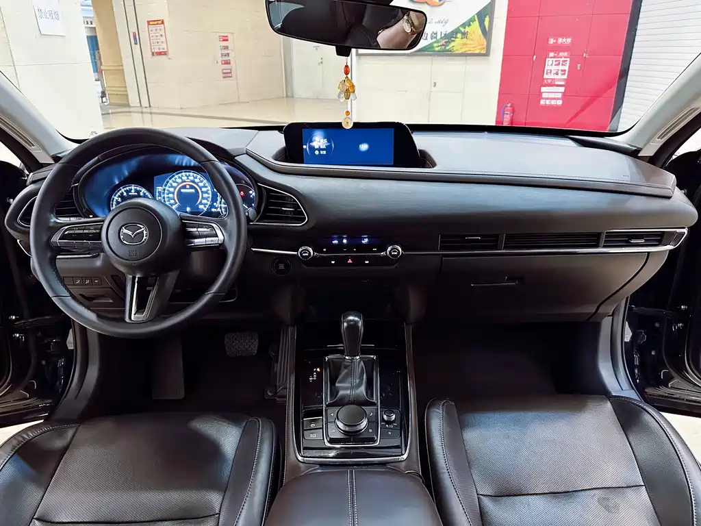 Mazda CX-30 фото 6