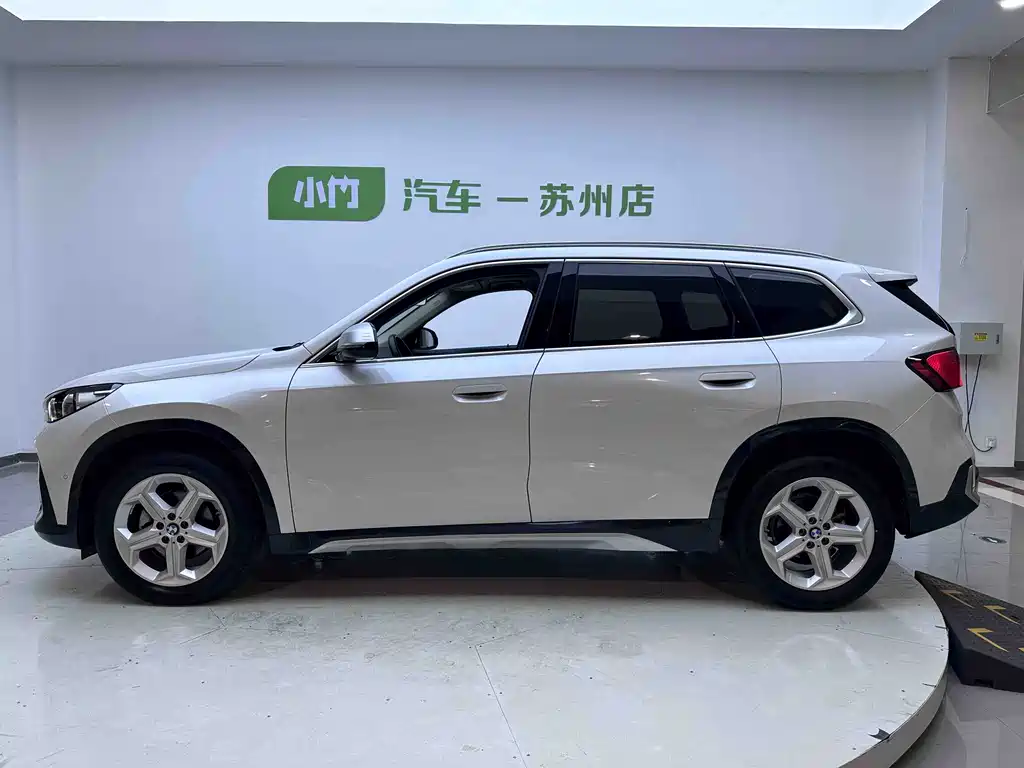 BMW X1 фото 7