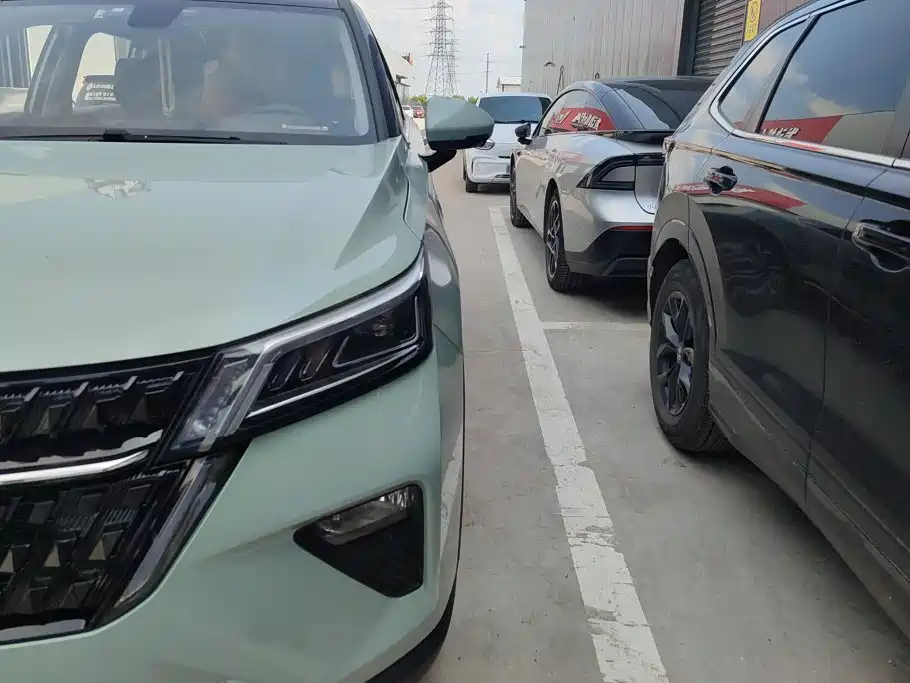 Wuling Wuling Xingchen фото 5