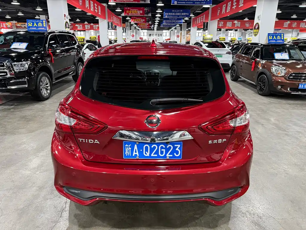 Nissan TIIDA фото 7