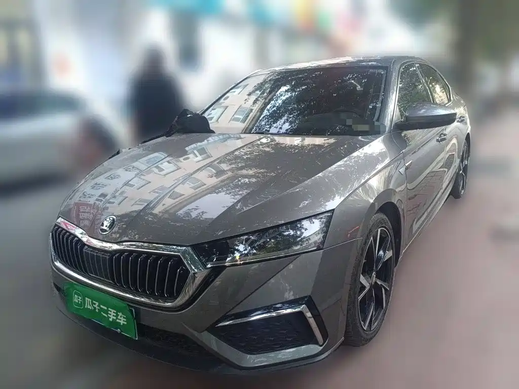Skoda Octavia 2022 — фото автомобиля