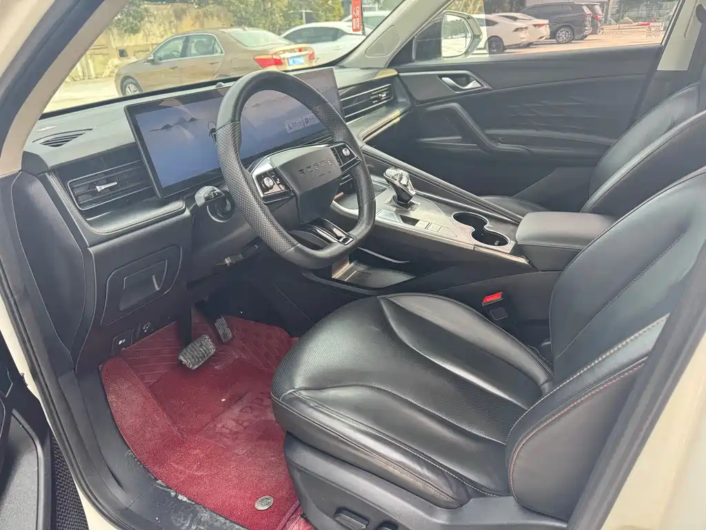 Roewe RX5 фото 4