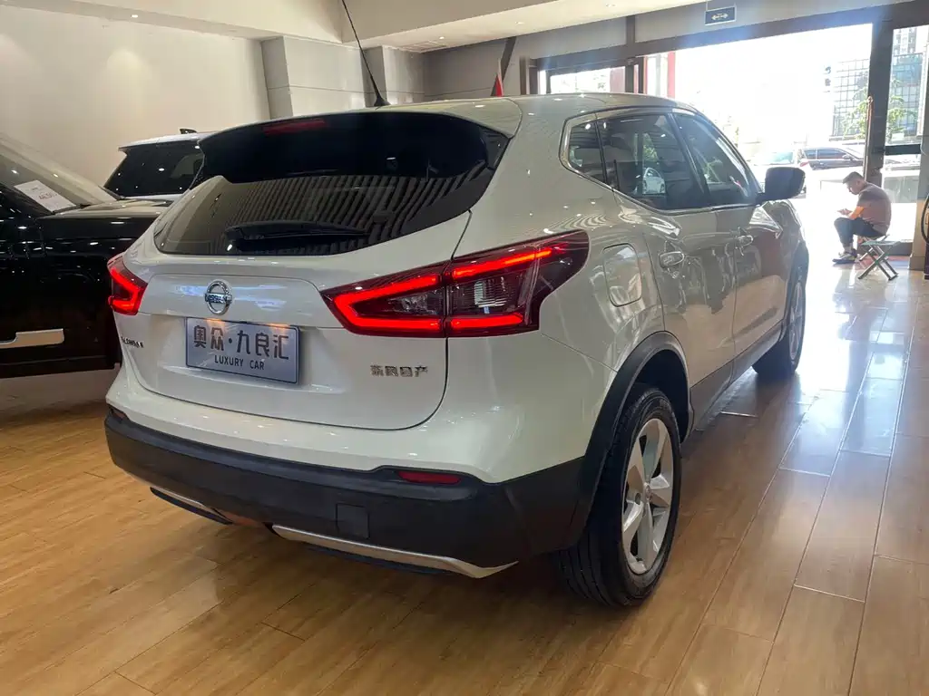Nissan Qashqai фото 6