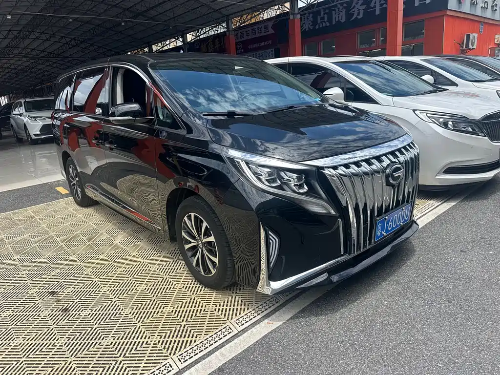 GAC Trumpchi M8 фото 3