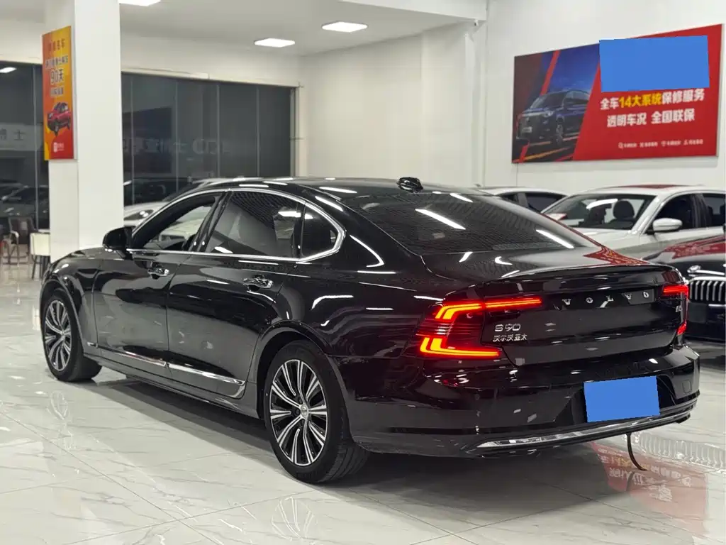 Volvo S90 фото 6