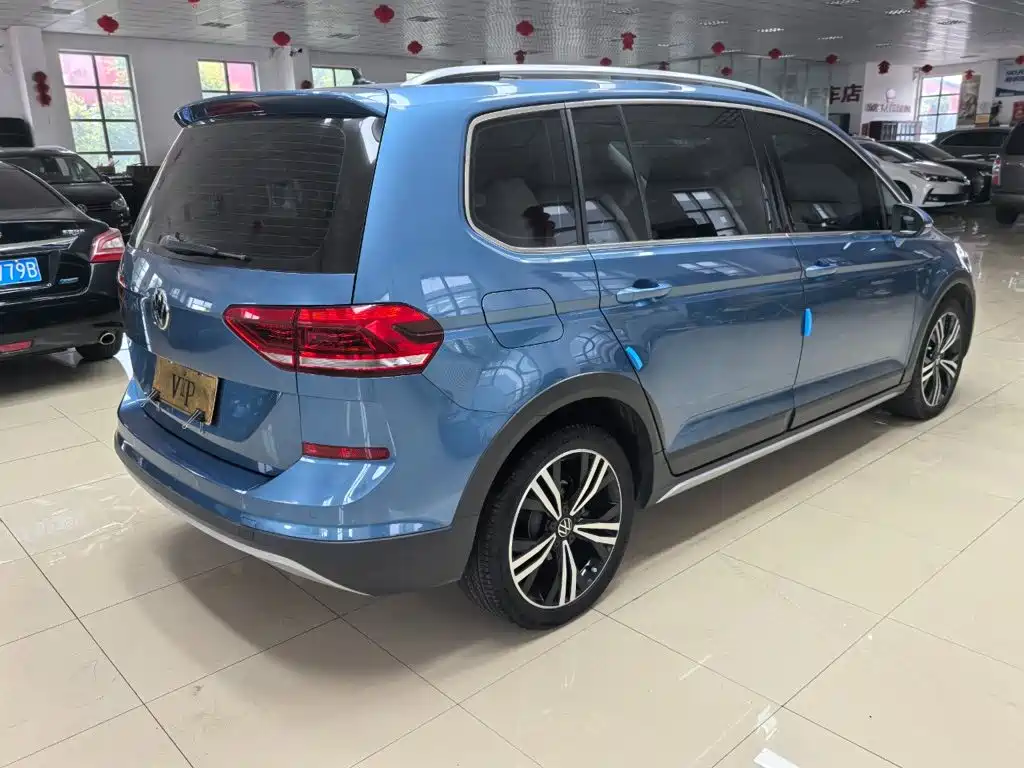 Volkswagen Touran фото 4