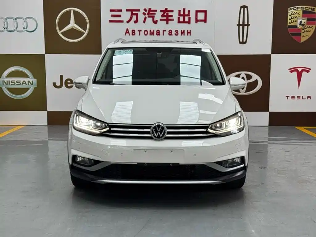 Volkswagen Touran фото 2