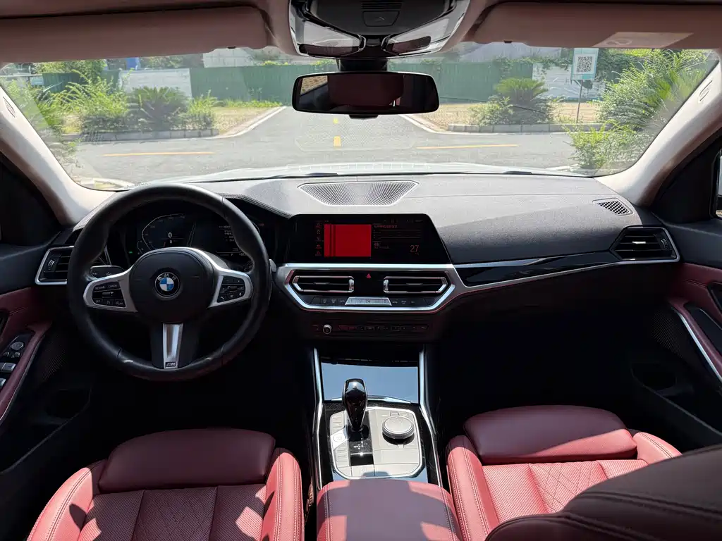 BMW 3 Series фото 5