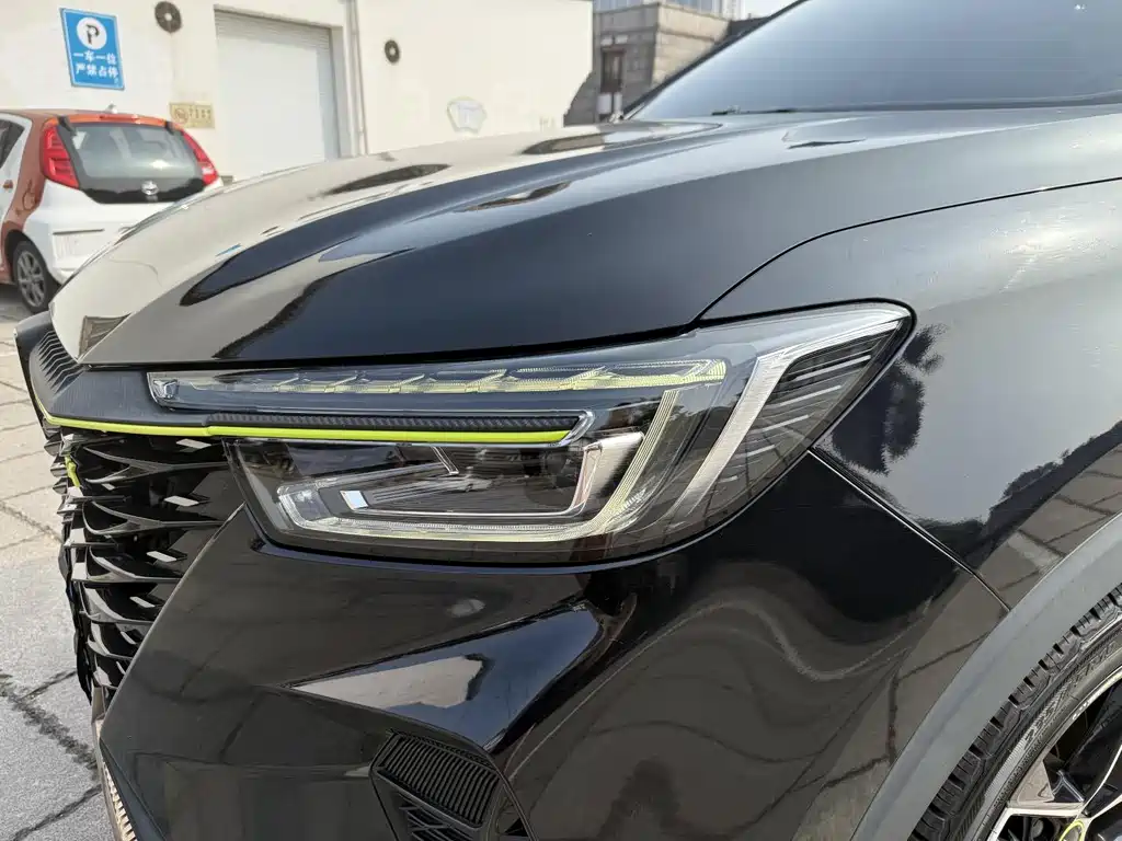 Roewe RX5 фото 8