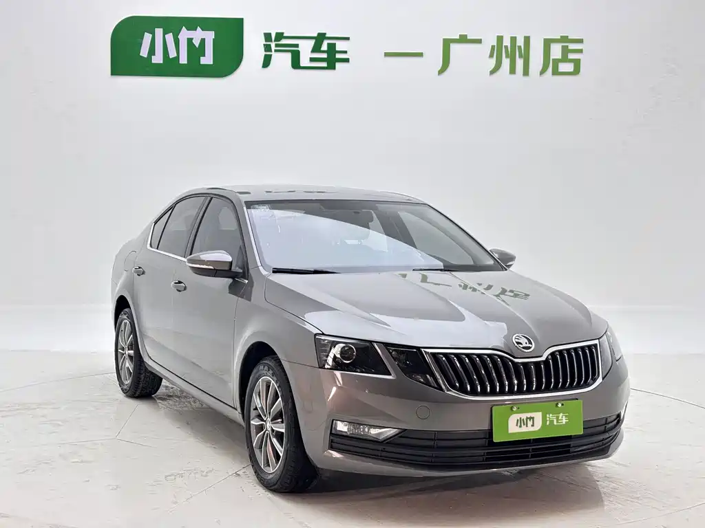 Skoda Octavia фото 2