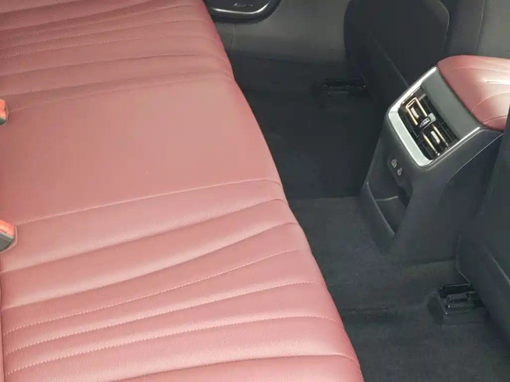 Hongqi H5 фото 7