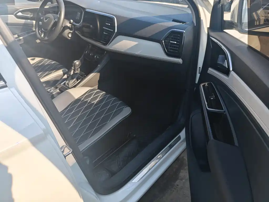 Jetta VS7 фото 12