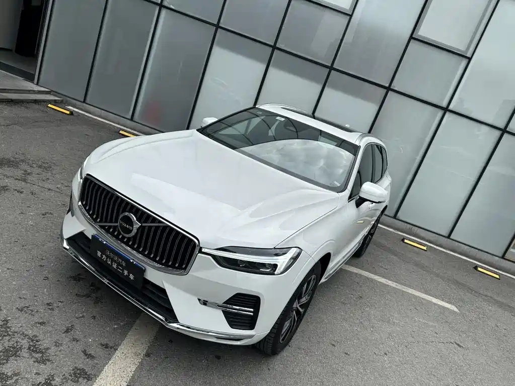 Volvo XC60 фото 8