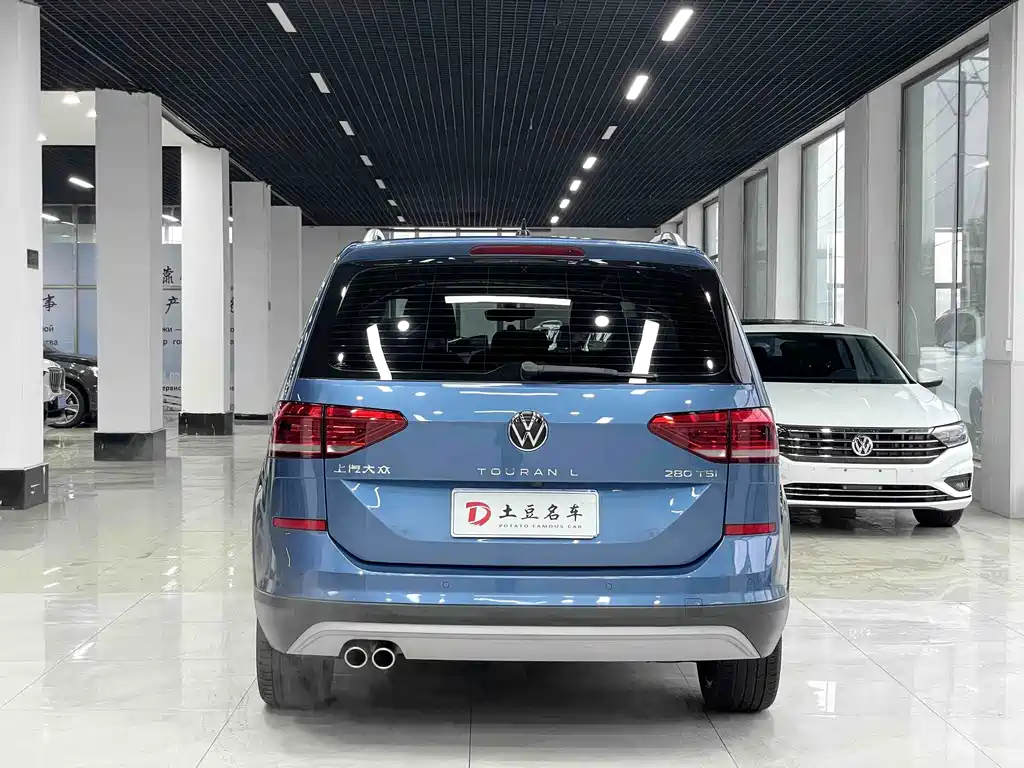 Volkswagen Touran фото 5