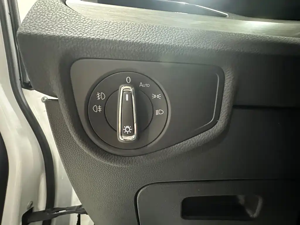 Volkswagen Touran фото 12