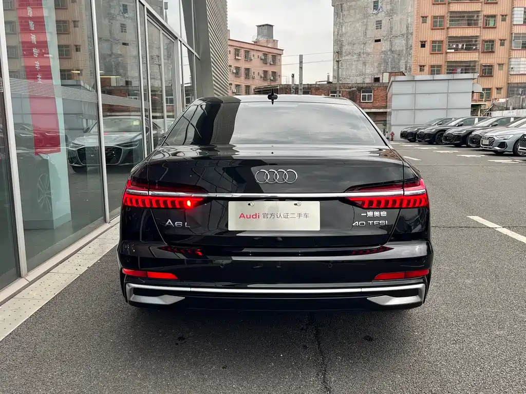 Audi A6L фото 4