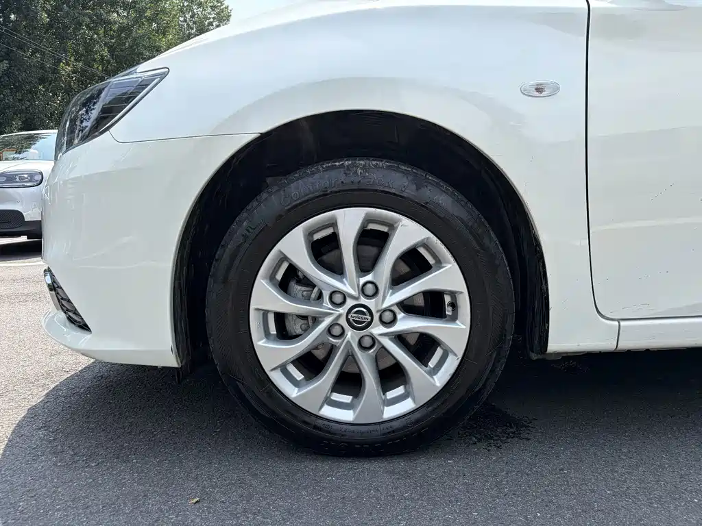 Nissan Sylphy фото 7